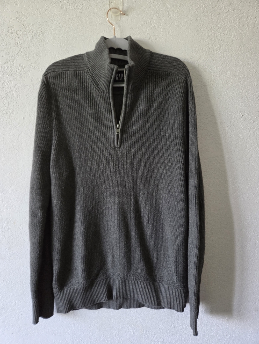 GAP Men's Dark Gray Half-Zip Ribbed Pullover